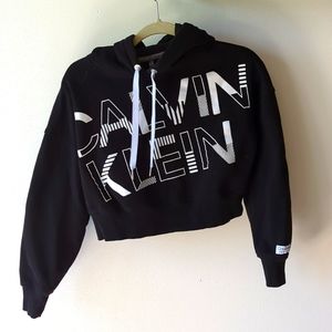 Calvin Klein Cropped Hoodie